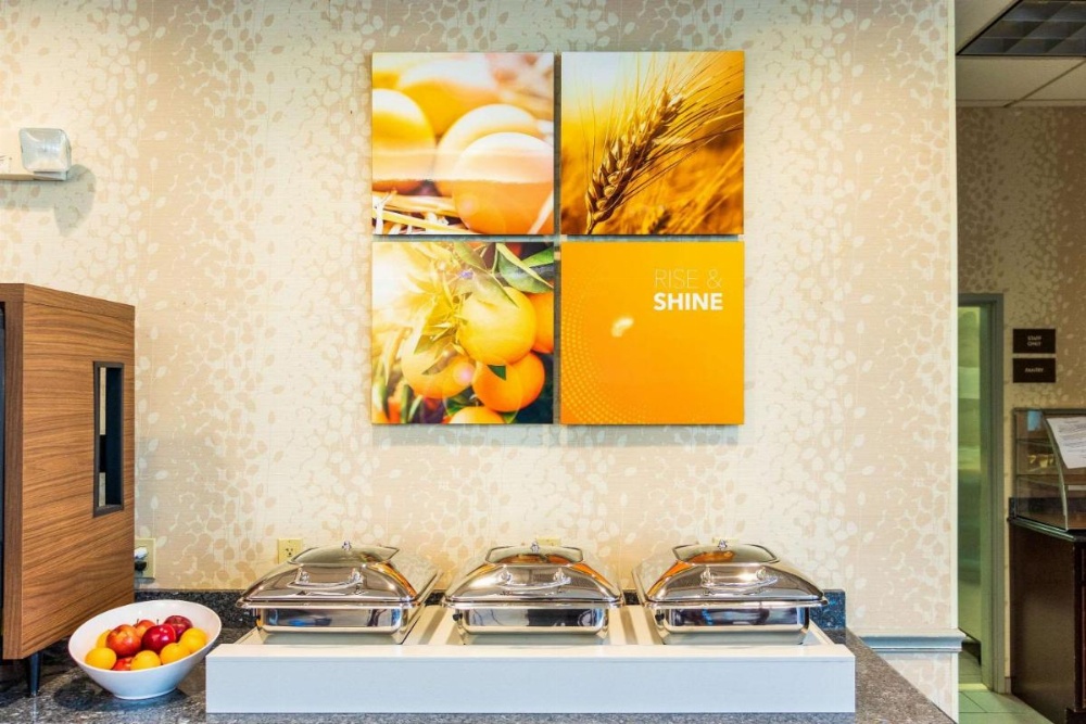 Comfort Inn & Suites Plainville-Foxboro Image 20