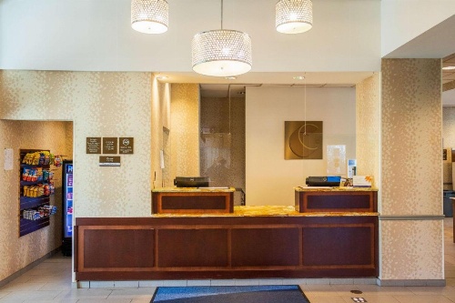 Comfort Inn & Suites Plainville-Foxboro image 3